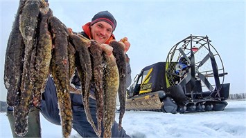 Сибирская рыбалка на налима на АЭРОЛОДКЕ у водопада 2317